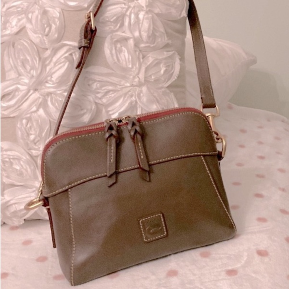 Cameron crossbody — shade Elephant